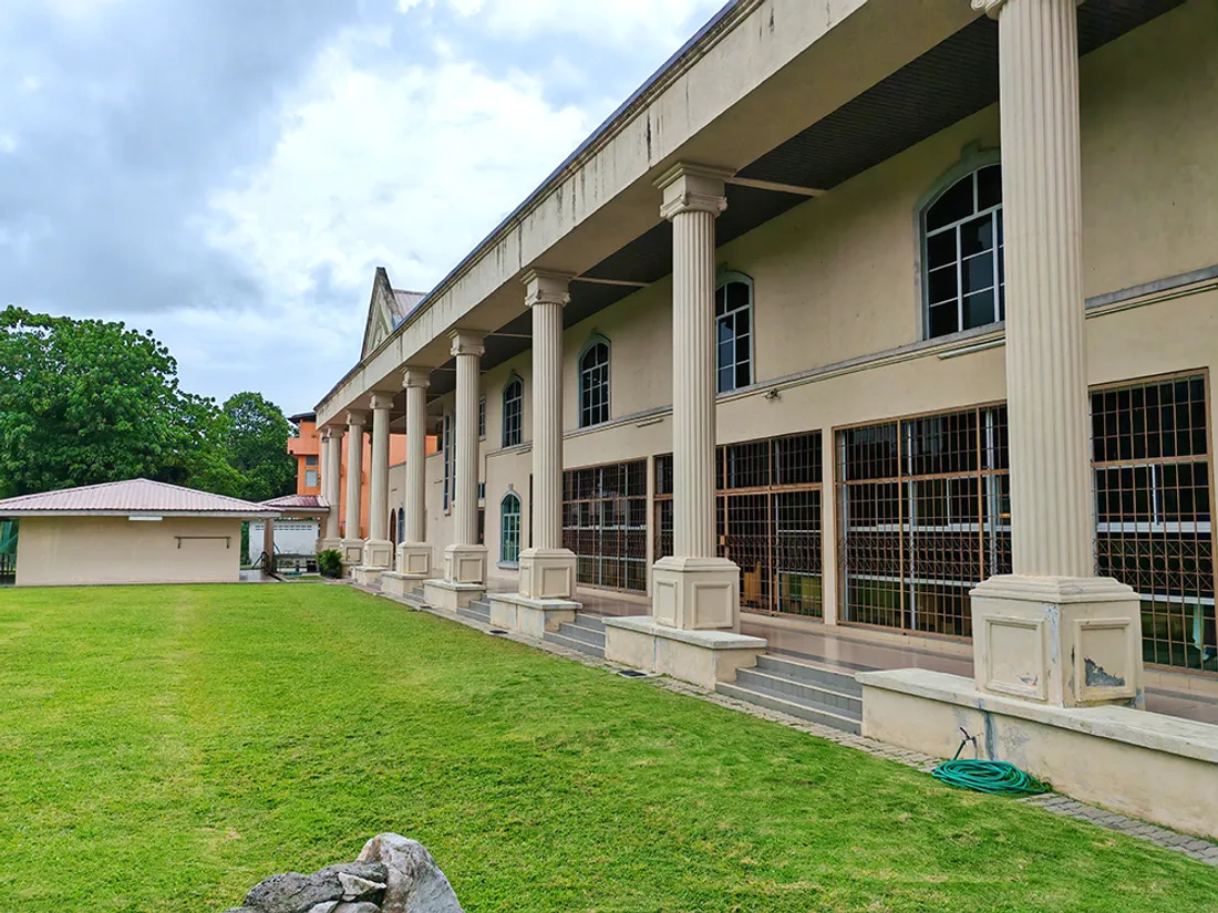 Church_of_the_Most_Holy_Redeemer_Tanjung_Malim02