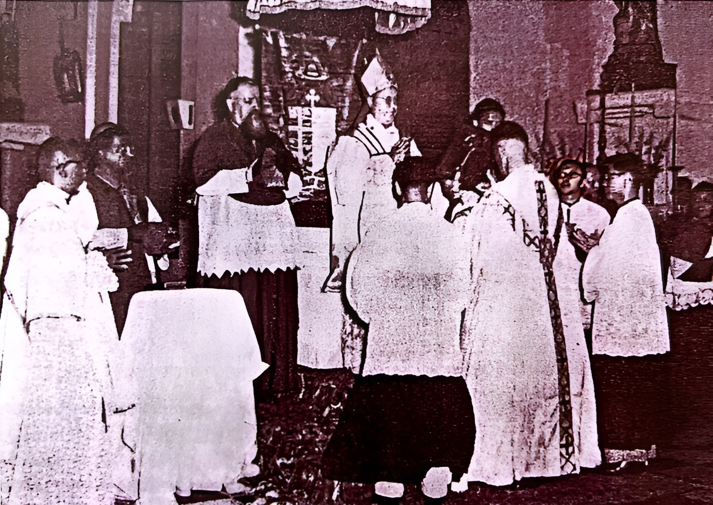 Fig 9 - Installation of the First Bishop of the Diocese. L to R - Msgr. Aloysius, Msgr. Vendargon, Msgr. Olcomendy and Msgr. Francis Chan